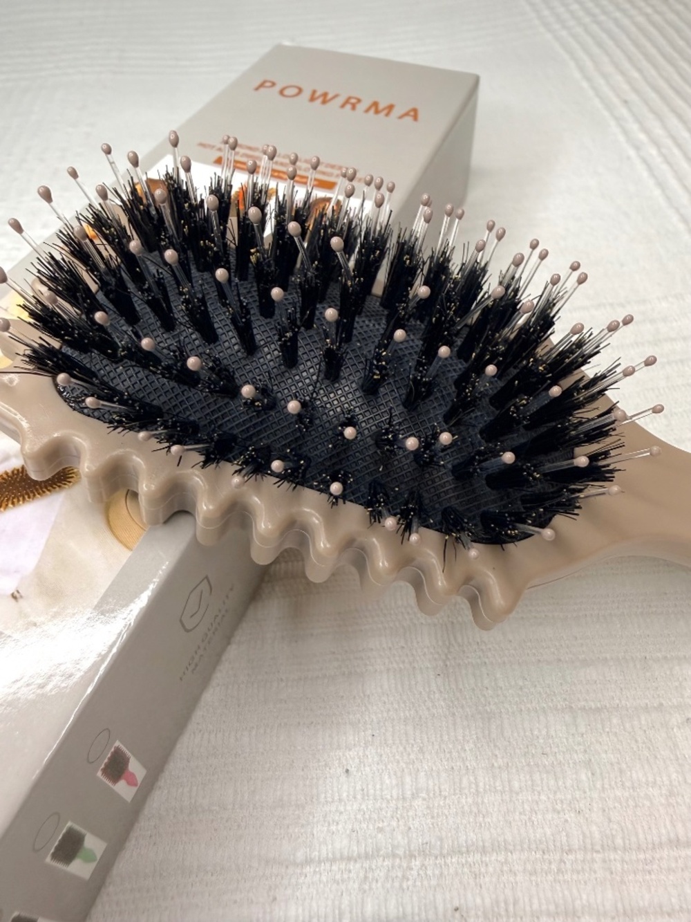POWRMA Hair Brush, A curl-defining brush, Tan